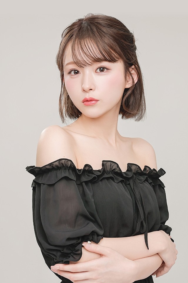 白咲 かな